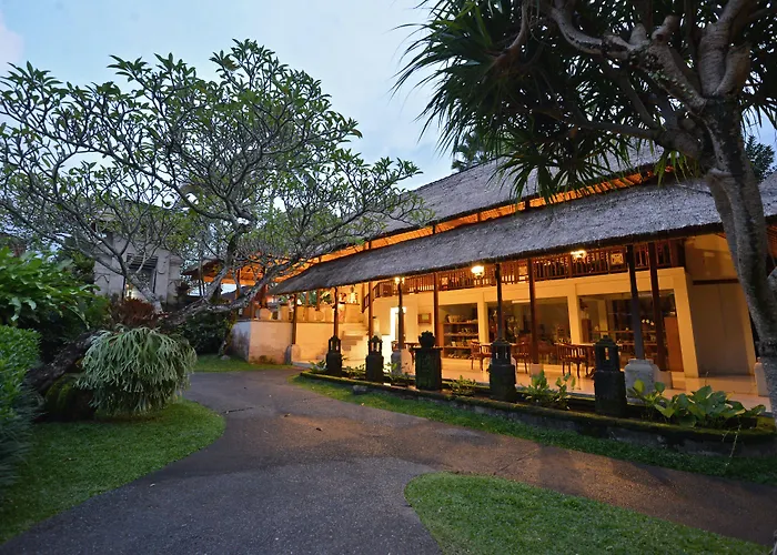Resort Pertiwi & 3*