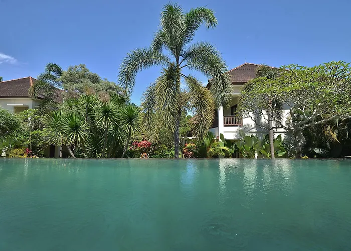 Resort Pertiwi &